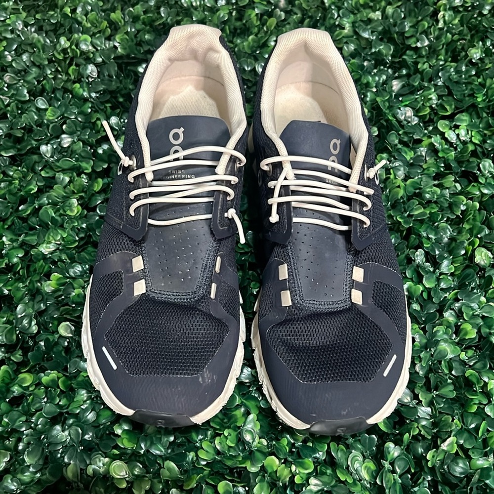 On Cloud 5 - image 1